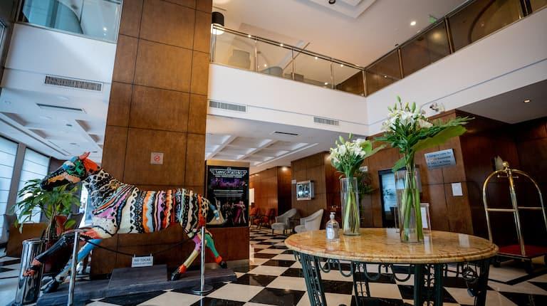 Doubletree By Hilton Buenos Aires Hotel Ngoại thất bức ảnh Lobby