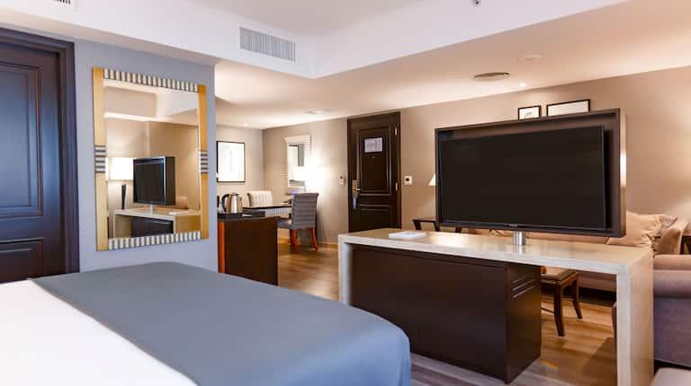 Doubletree By Hilton Buenos Aires Hotel Ngoại thất bức ảnh Suite