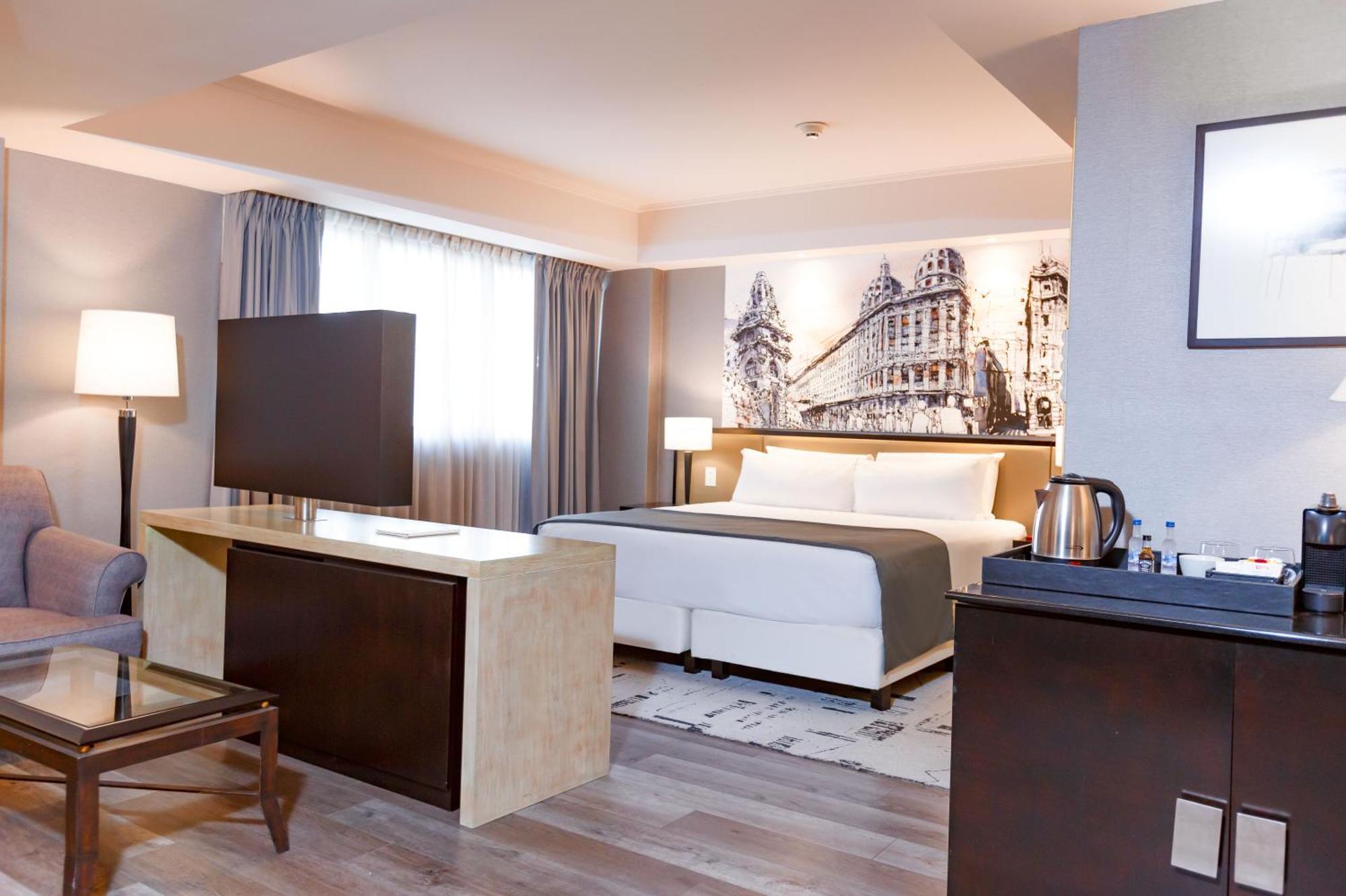 Doubletree By Hilton Buenos Aires Hotel Ngoại thất bức ảnh A room at the hotel
