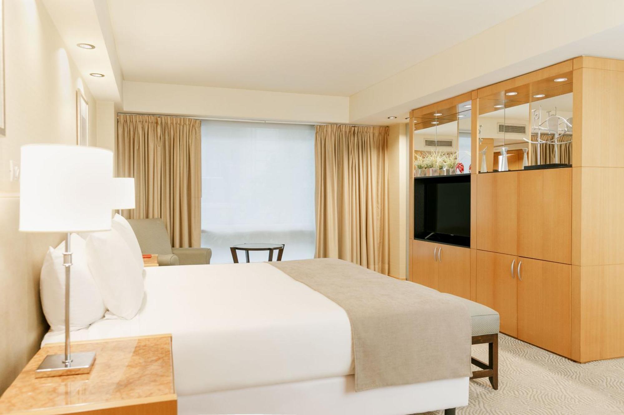 Doubletree By Hilton Buenos Aires Hotel Ngoại thất bức ảnh A typical room at the hotel