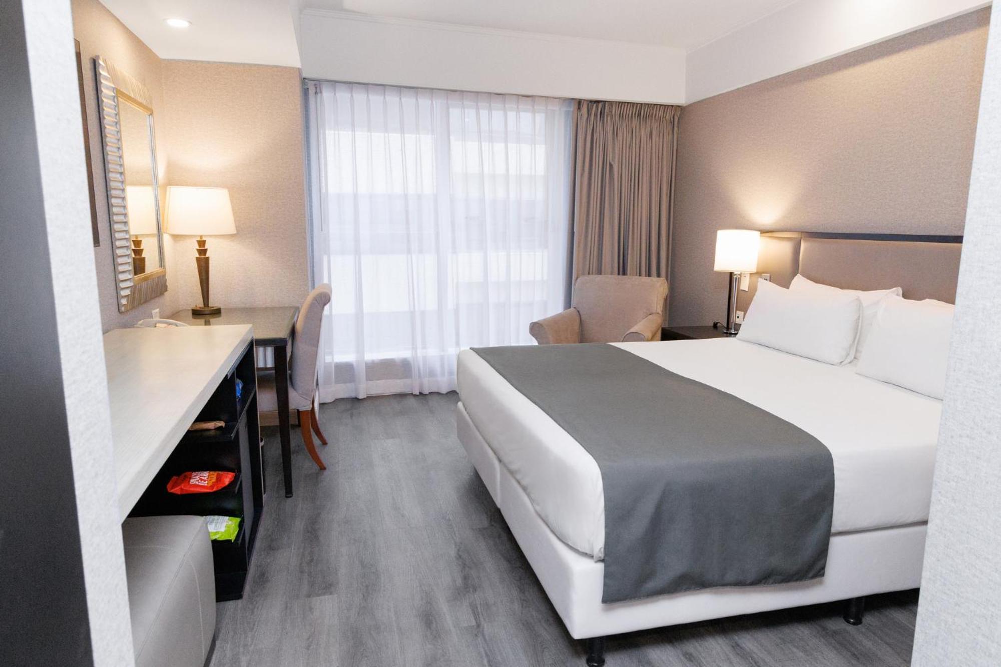 Doubletree By Hilton Buenos Aires Hotel Ngoại thất bức ảnh A room at the hotel