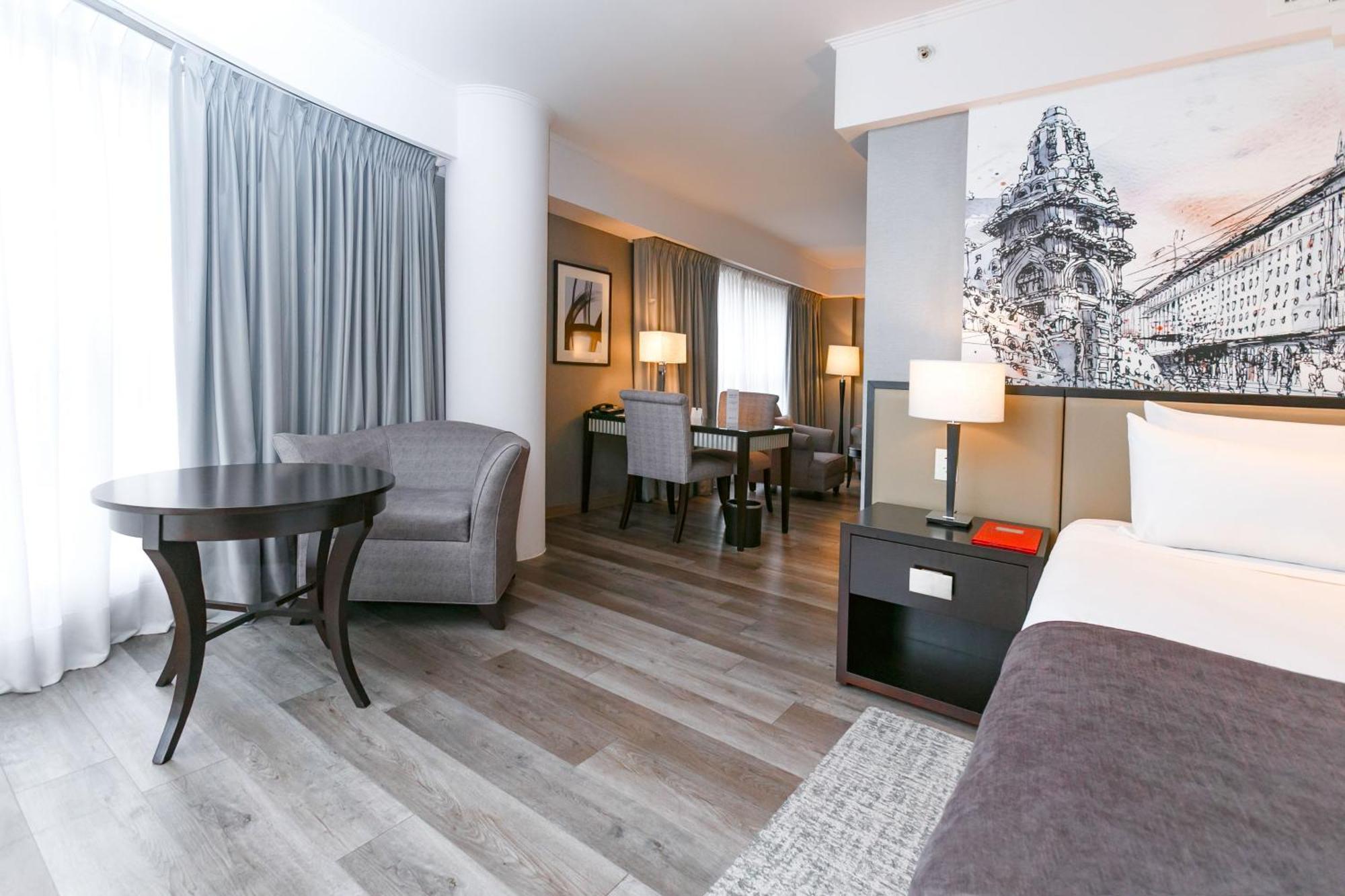 Doubletree By Hilton Buenos Aires Hotel Ngoại thất bức ảnh Suite